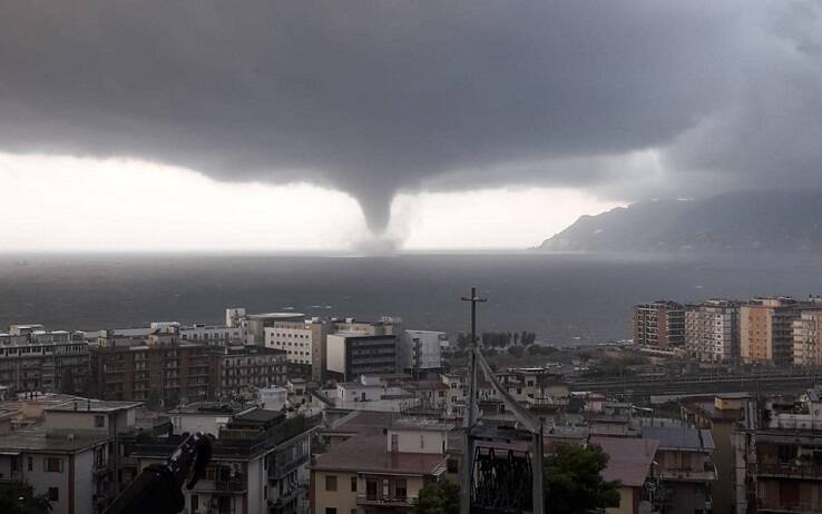 La tromba d'aria a Salerno