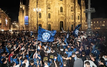 Milano, festeggiamenti vittoria scudetto inter