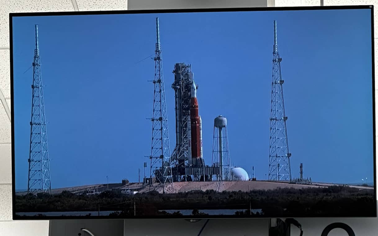 Artemis II, conto alla rovescia per il ritorno verso la Luna | Sky TG24