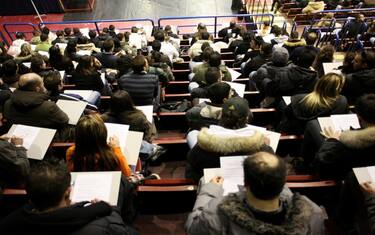 concorsisti seduti in aula