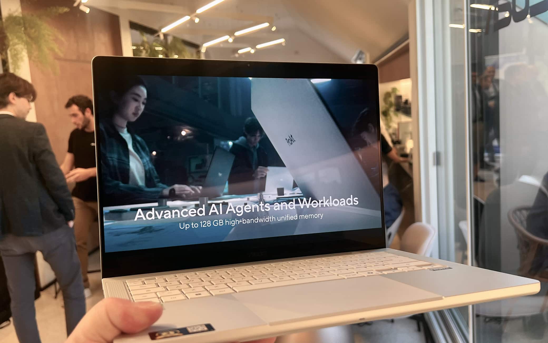 ASUS ProArt P14