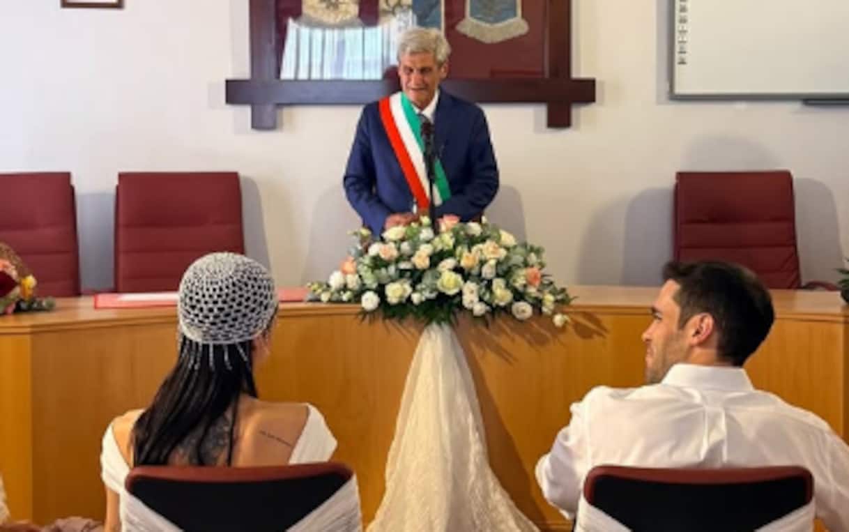 Matrimonio Aurora Ramazzotti e Goffredo Cerza, gli scatti del primo sì in Sicilia