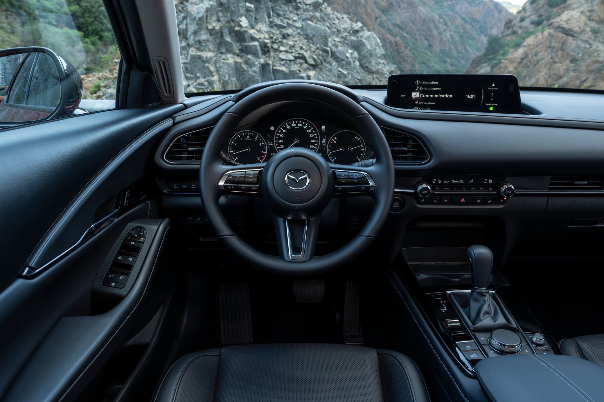 Mazda CX-30 2027 interni