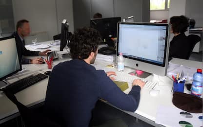 UFFICIO DI PIANO EXPO 2015 VIA LAMBRUSCHINI 36, IMPIEGATI AL COMPUTER PC OPEN SPACE (MILANO - 2010-03-17, Eugenio Grosso) p.s. la foto e' utilizzabile nel rispetto del contesto in cui e' stata scattata, e senza intento diffamatorio del decoro delle persone rappresentate