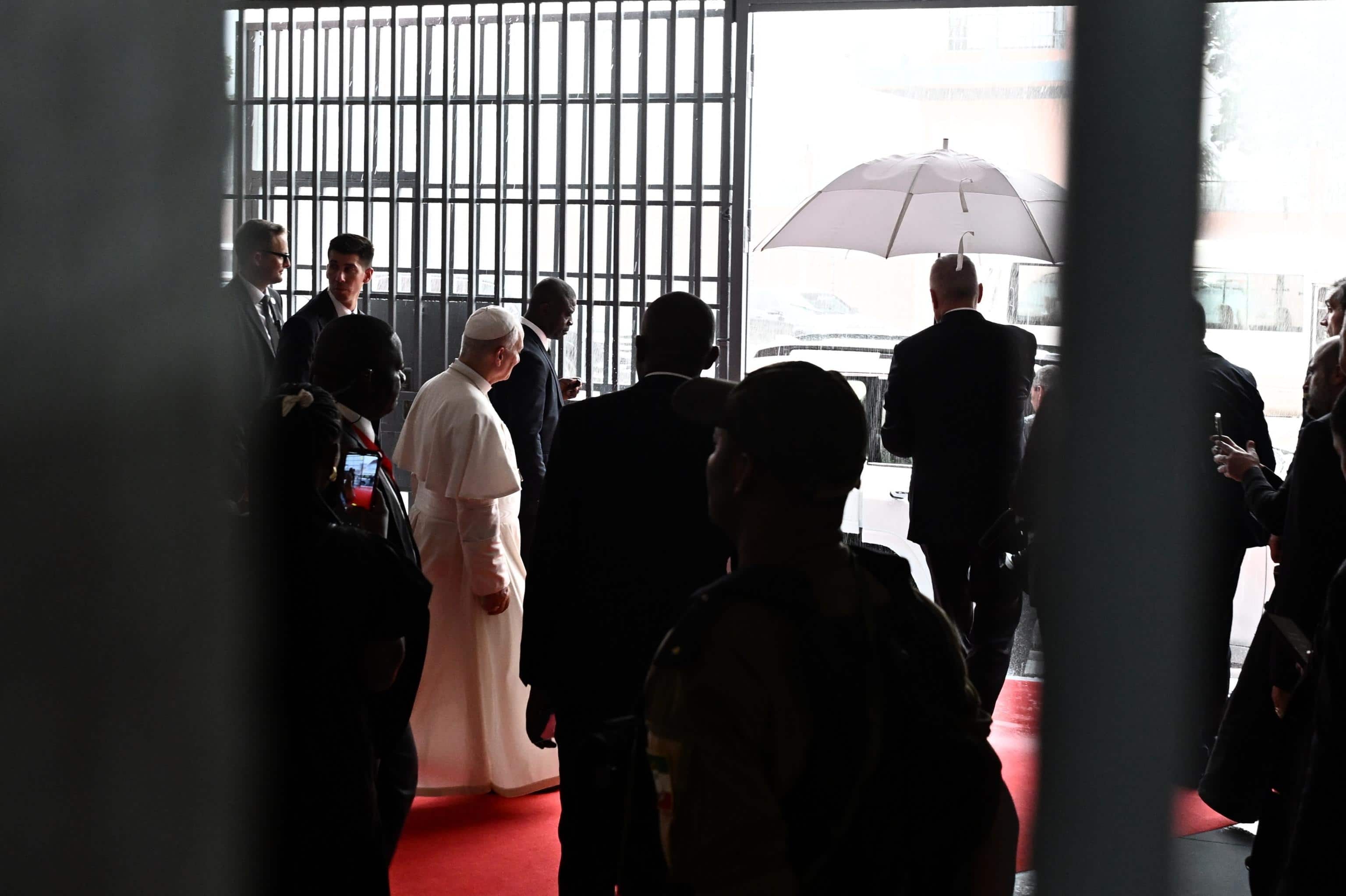 Pope Leo XIV during visit to Bata Prison, Bata, Equatorial Guinea, 22 April 2026. Pope Leo XIV is on apostolic journey to Equatorial Guinea. ANSA/LUCA ZENNARO
