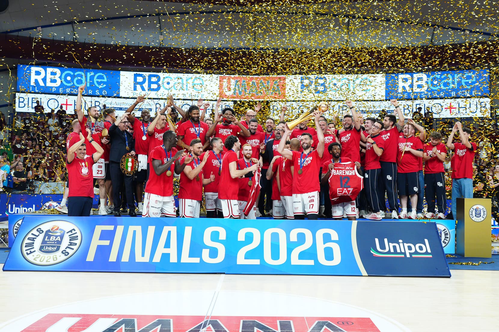 IPA85833268 - Gara 4 finale playoff EA7 Umana Reyer Venezia vs. EA7 Emporio Armani Milano, nella foto la premiazione di Olimpia Milano