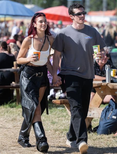 Dua Lipa E Callum Turner La Storia D amore Della Coppia Sky TG24 dua-lipa-e-callum-turner-la-storia-d-amore-della-coppia-sky-tg24