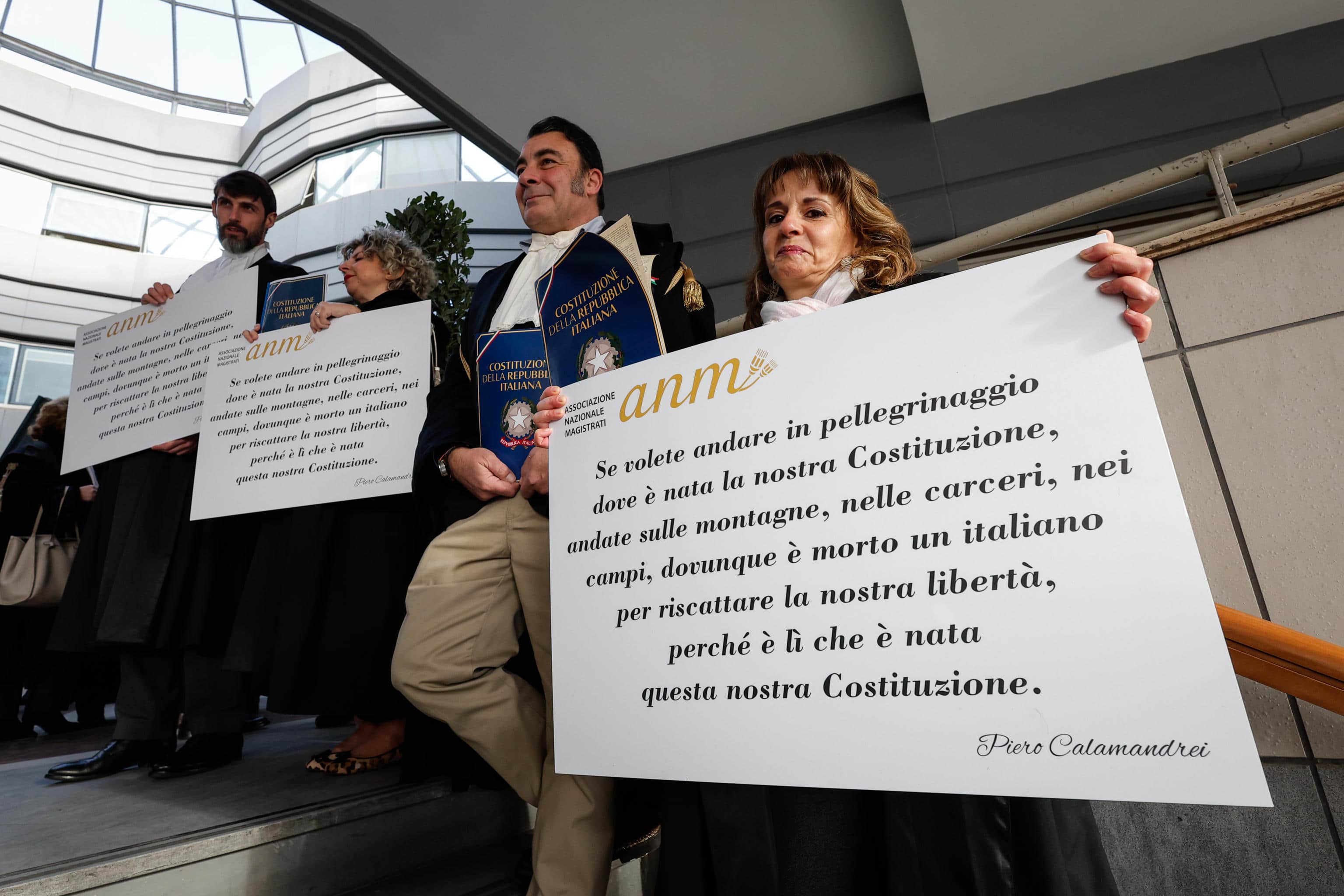 Protesta Magistrati durante inaugurazione anno Giudiziario presso la Corte di Appello, Roma, 25 Gennaio 2025.ANSA/GIUSEPPE LAMI