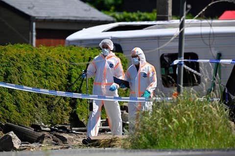 Scontro tra scuolabus e treno in Belgio, le immagini dell'incidente ...