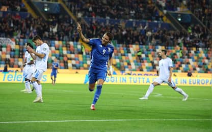 UDINE, ITALY - OCTOBER 14:  Mateo Retegui of Italy celebrates after scoring the goal during the FIFA World Cup 2026 qualifier match between Italy and Israel at Stadio Friuli on October 14, 2025 in Udine, Italy. (Photo by Claudio Villa - FIGC/FIGC via Getty Images)