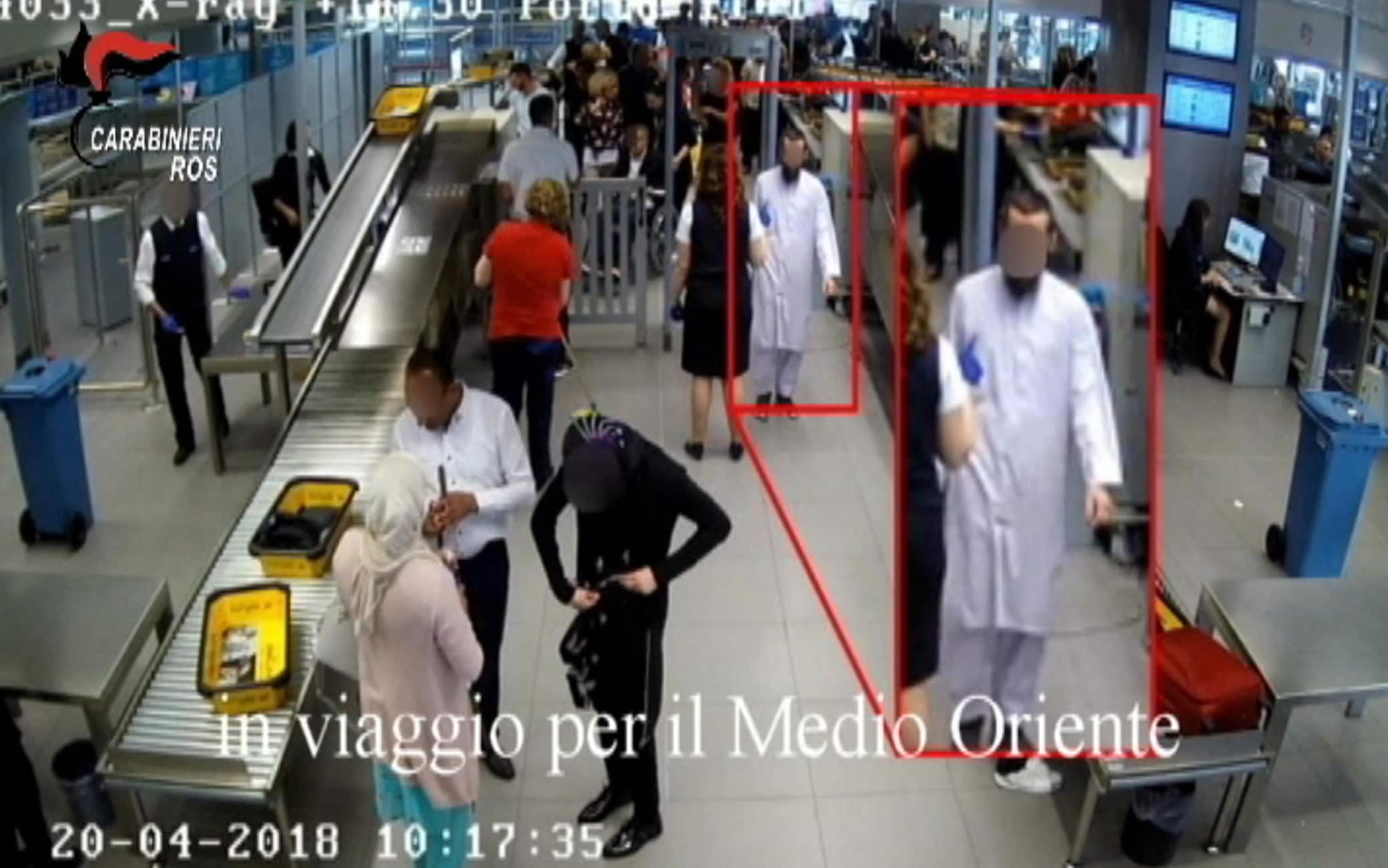 A handout frame made available by the Italian Carabinieri press office on 08 July  taken from a video of the Carabinieri shows the interceptions of an anti-terrorism operation that led to the arrest of Nicola Ferrara, 38 years old originally from Bari for apology and instigation to join ISIS in Milan, 08 July 2020.ANSA / ROS CARABINIERI HO EDITORIAL USE ONLY NO SALES