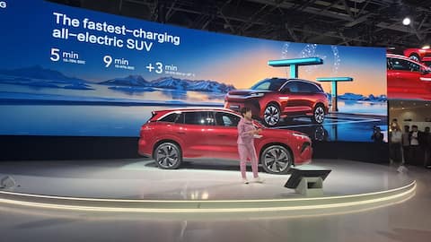 Salone Auto Parigi 2026, svelata BYD Atto 8: la prima in Europa con ...