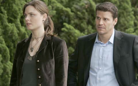 EMILY DESCHANEL & DAVID BOREANAZ
in Bones
"The Man In The SUV" 
*Editorial Use Only*
www.capitalpictures.com
sales@capitalpictures.com
Supplied by Capital Pictures
