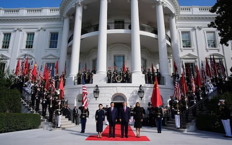 IPA88922278 - September 24, 2026, Washington, District Of Columbia, USA: United States President Donald J Trump and first lady Melania Trump welcome President Xi Jinping, of The Peopleâ€™s Republic of China, and Madame Peng Liyuan for a State Visit on the South Portico of the White House in Washington, DC on Thursday, September 24, 2026  (Credit Image: © Yuri Gripas - Pool Via Cnp/CNP via ZUMA Press Wire)