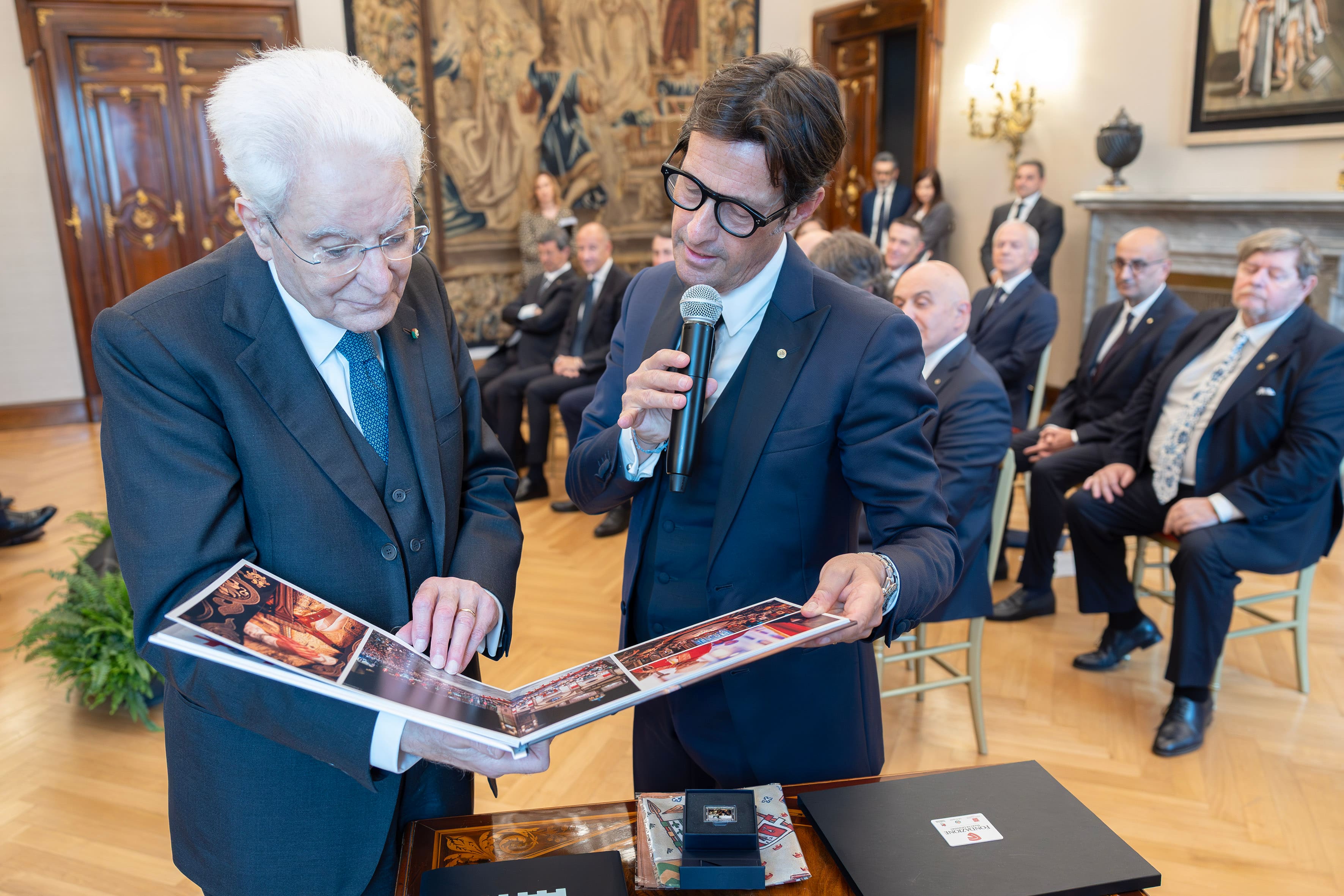 Il Presidente della Repubblica Sergio Mattarella con Lorenzo Radice, Sindaco di Legnano, unitamente a una delegazione, in occasione del ricordo della Battaglia di Legnano (foto di Francesco Ammendola - Ufficio per la Stampa e la Comunicazione della Presidenza della Repubblica)