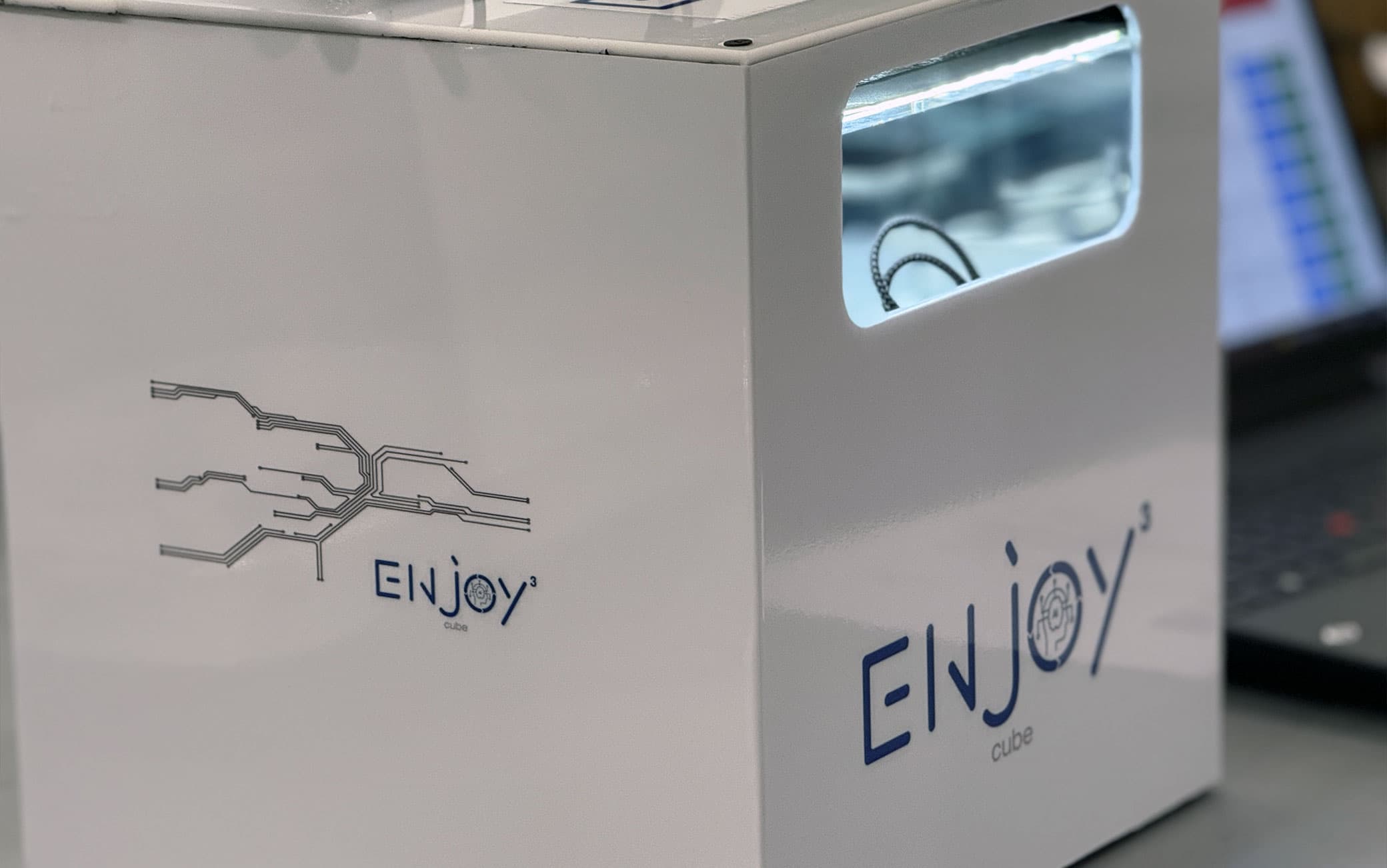 Enjoy Cube effettua in pochi istanti oltre 170 test