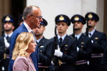 Italian Prime Minister Giorgia Meloni welcomes German Chancellor Friedrich Merz during their meeting at Palazzo Chigi, in Rome, Italy, 17 May 2025. ANSA/ANGELO CARCONI
