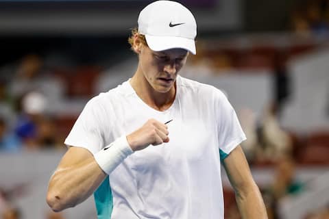 epa10897280 Jannik Sinner of Italy reacts during his semi-final match against Carlos Alcaraz of Spain in the China Open tennis tournament in Beijing, China, 03 October 2023.  EPA/MARK R. CRISTINO