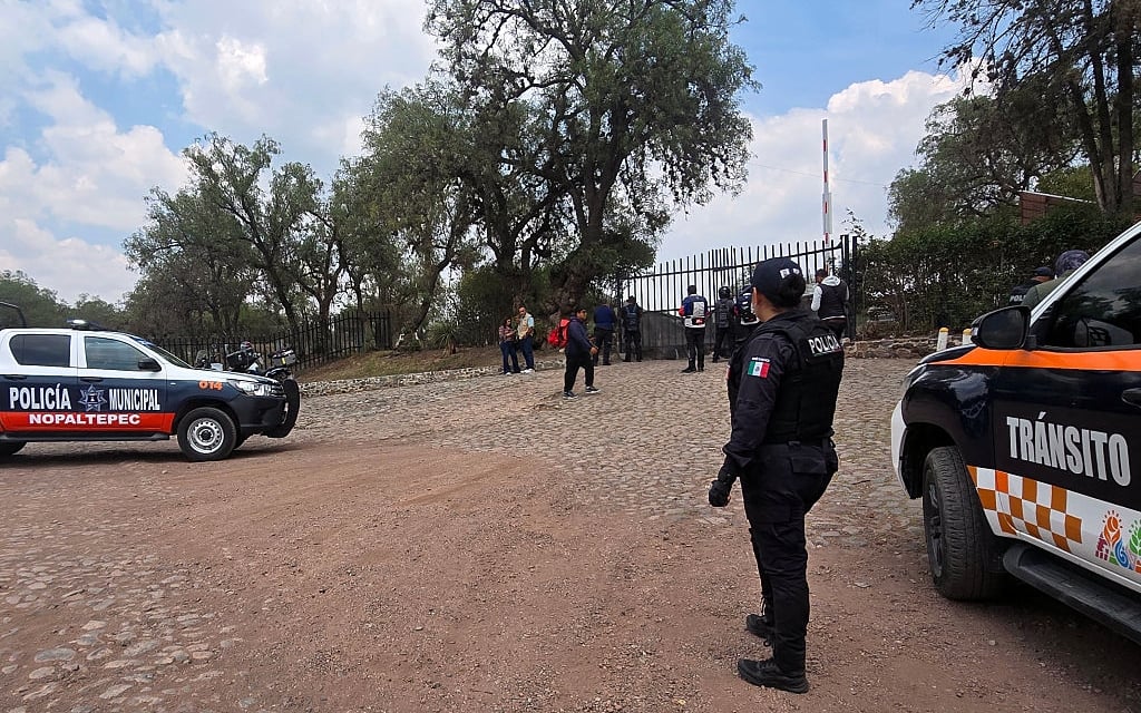 Police officers remain at the Teotihuacan archaeological zone following a shooting in Teotihuacan, State of Mexico, on April 20, 2026. A Canadian woman was shot dead on April 20 at the Teotihuacan pyramids archaeological zone in central Mexico by a man who later killed himself, authorities said. (Photo by Valentina ALPIDE / AFP via Getty Images)