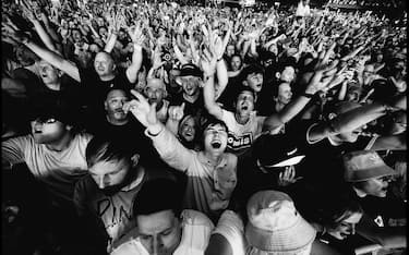 Oasis: Don't Look Back in Anger