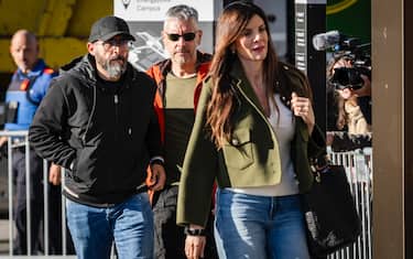 epa13017099 Bar owners Jacques Moretti (L) and Jessica Moretti (R) arrive for a hearing with the public prosecutor of the canton Valais, in Sion, Switzerland, 05 June 2026. A fire at Le Constellation bar killed 41 people, most of them teenagers, and more than 100 were injured during the New Year 2026 celebrations.  EPA/JEAN-CHRISTOPHE BOTT