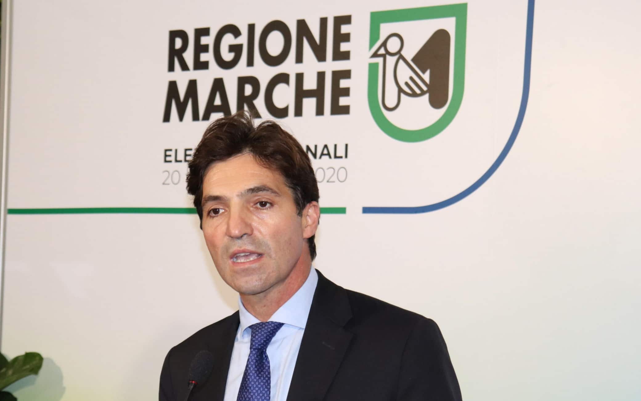 Il primo presidente di centrodestra della Regione Marche Francesco Acquaroli a Palazzo Leopardi, una delle sedi dell’ente.