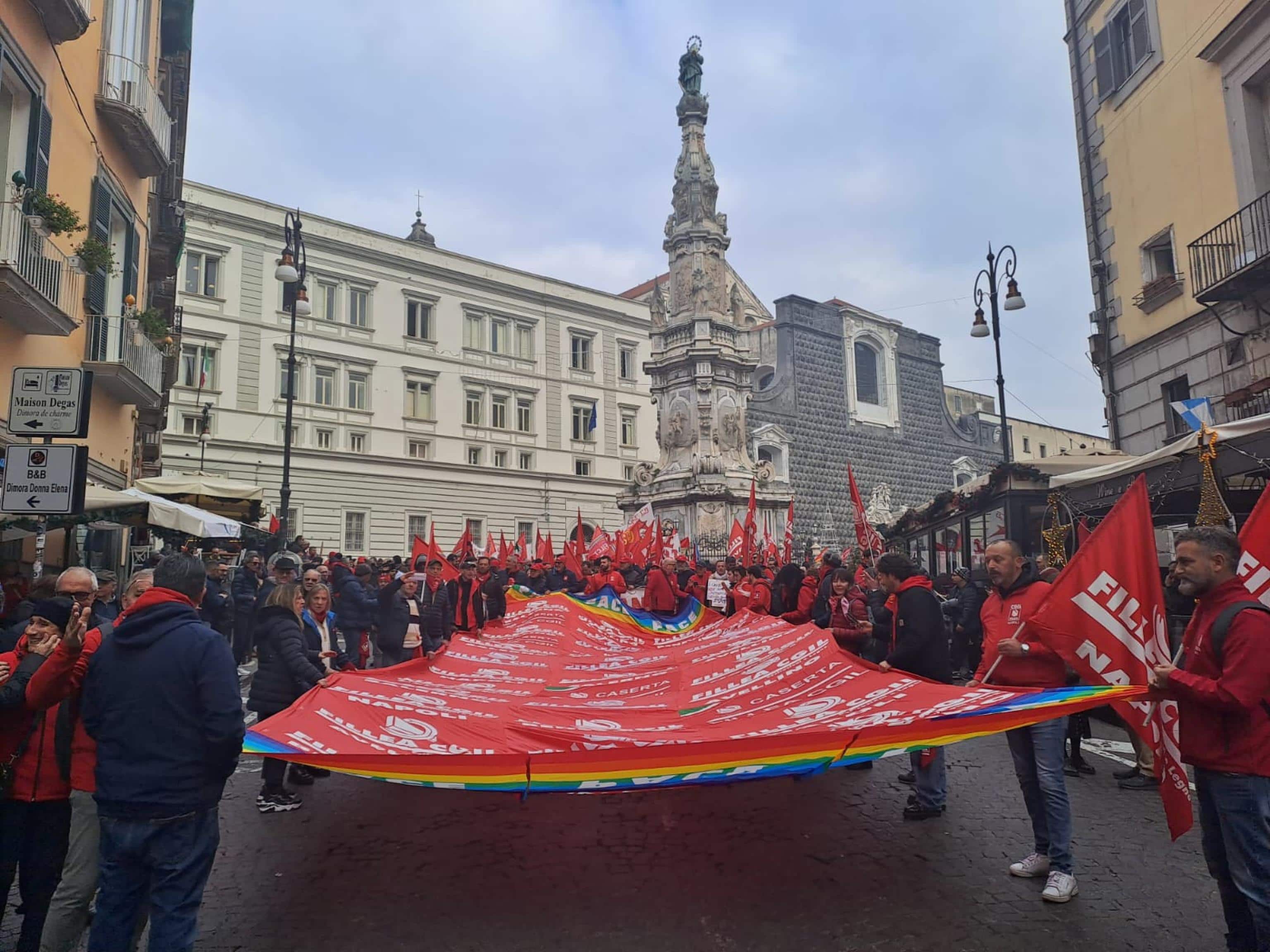 Napoli sciopero Cgil 12 dicembre