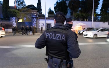 Sit-in di fronte alla sede dell Ambasciata dell Iran a Roma per protestare contro l'attacco all Iran da parte degli Stati Uniti e di Israele