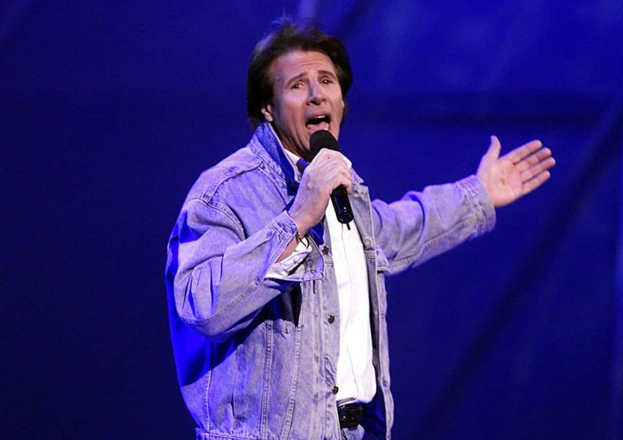 È morto Sandro Giacobbe, il cantautore di “Gli occhi di tua madre” | Sky TG24