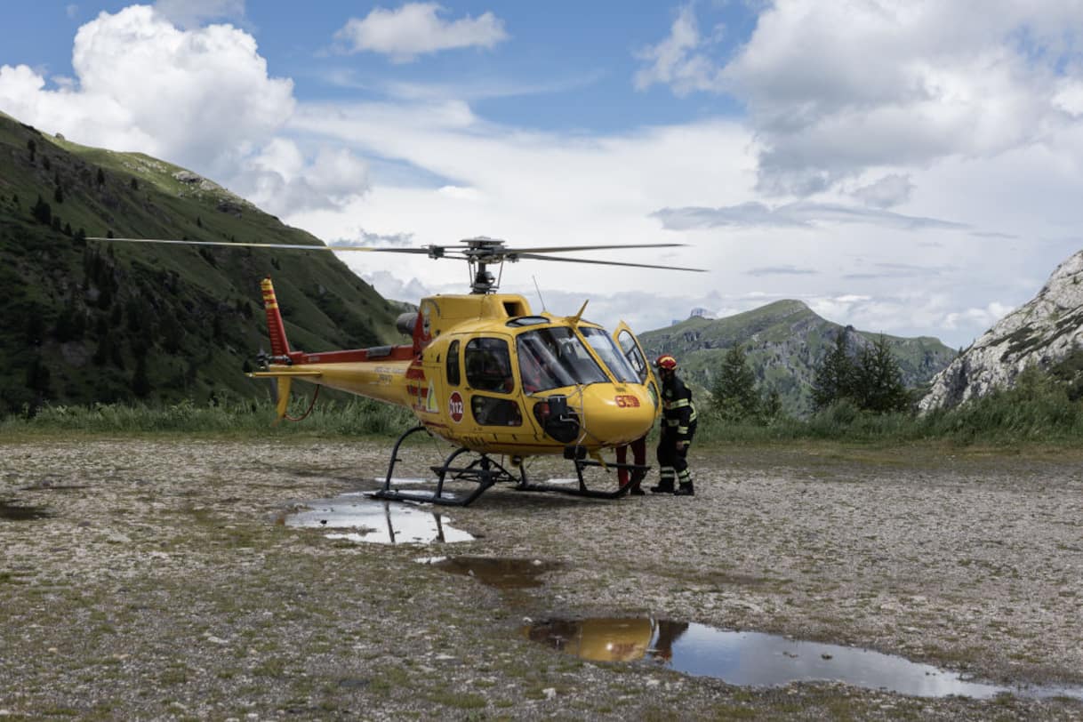 Trentino, escursionista 73enne cade in un dirupo e muore | Sky Tg24