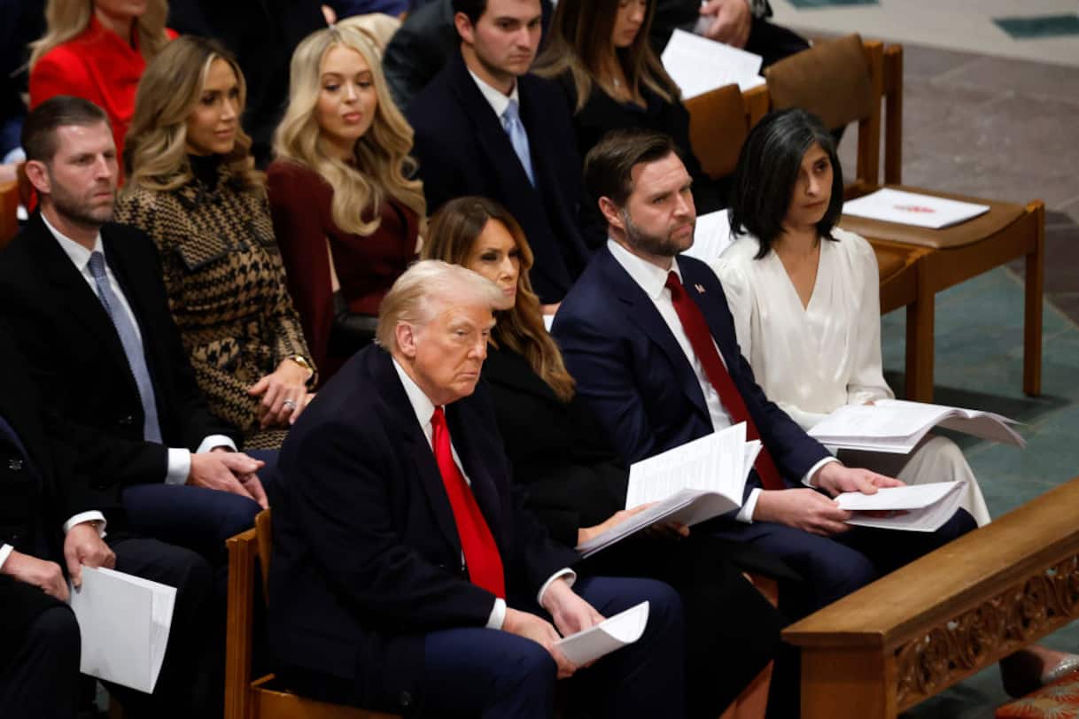 Scontro Trump Papa Leone XIV: chi sceglieranno gli americani | Sky TG24