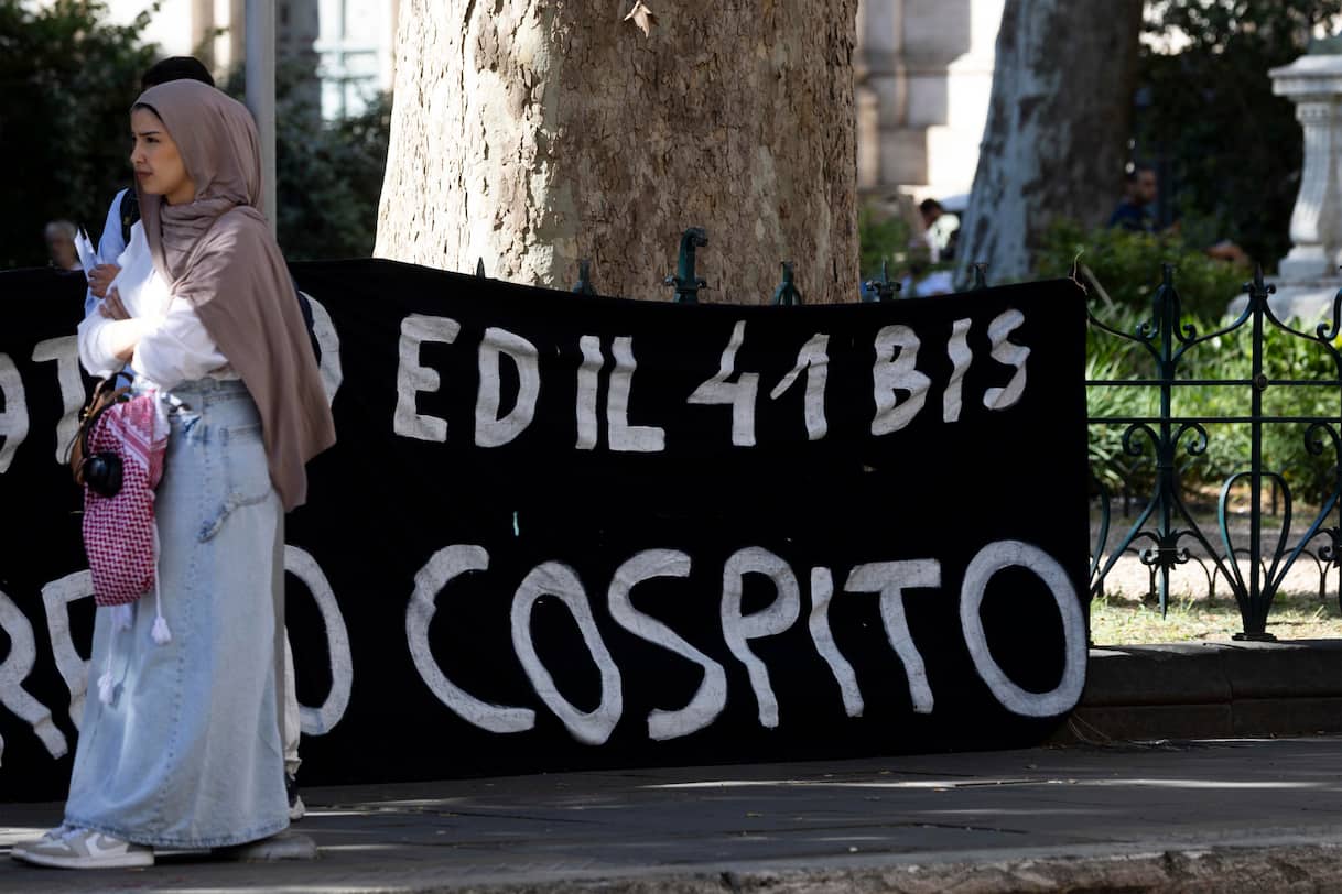 Corteo degli anarchici a Roma, 200 per Cospito: ferito un poliziotto