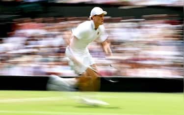 epaselect epa13077855 Jannik Sinner of Italy in action during his Men's Singles second round match against Nuno Borges of Portugal at the Wimbledon Championships in London, Britain, 01 July 2026.  EPA/NEIL HALL