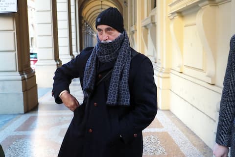 Gilberto Cavallini lascia il tribunale di Bologna prima della lettura della sentenza per rientrare in carcere di Terni in cui si torva in regime di semilibertà, Bologna, 09 gennaio 2020. Condanna all'ergastolo per l'ex terrorista dei Nar Gilberto Cavallini, nel processo sulla Strage della stazione di Bologna del 2 agosto 1980. La sentenza è stata letta dalla Corte di assise, dopo sei ore e mezza di camera di consiglio.
ANSA/GIORGIO BENVENUTI