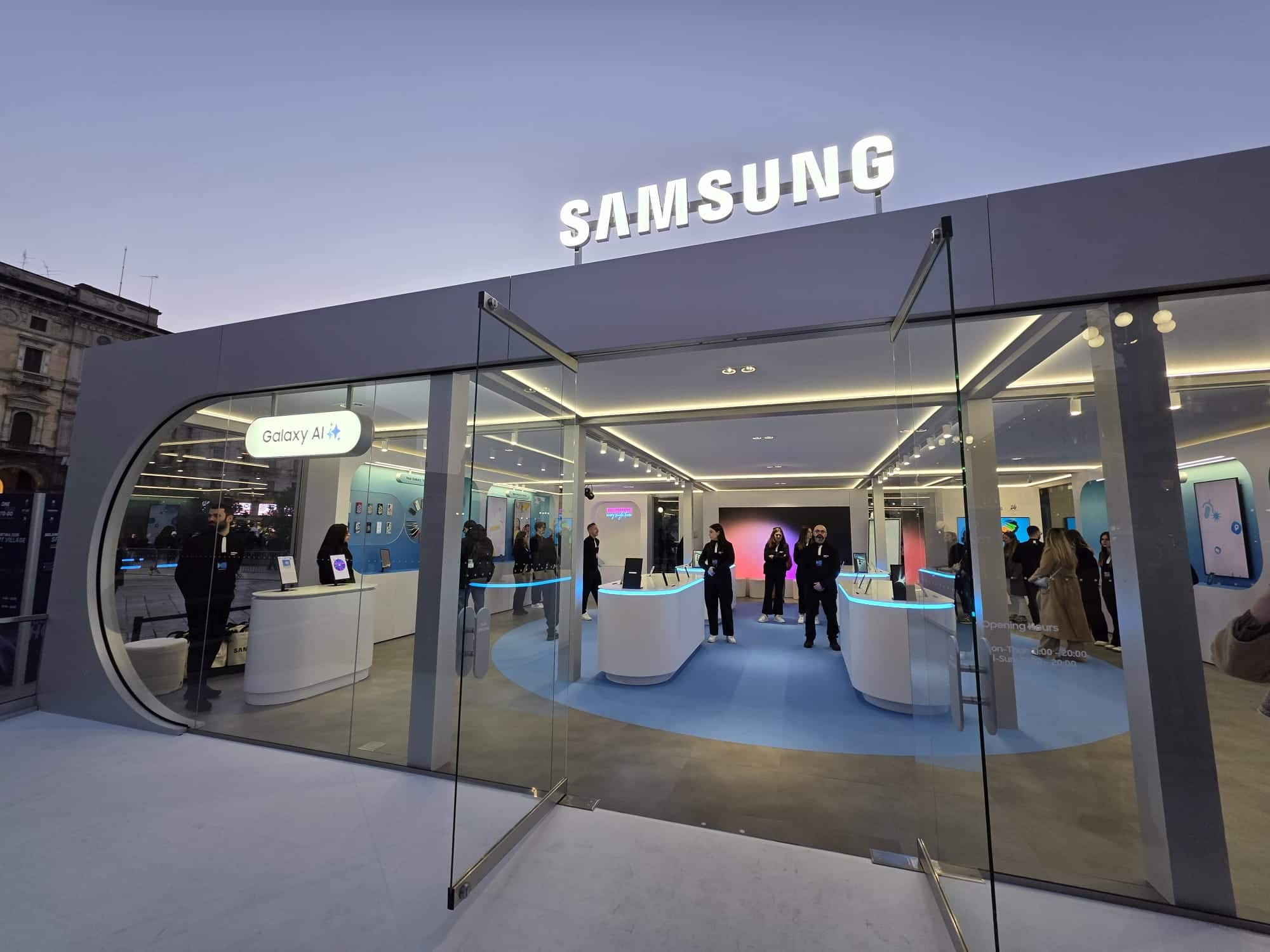 Il Galaxy Experience Space