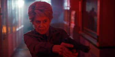 Linda Hamilton nella serie tv Stranger Things