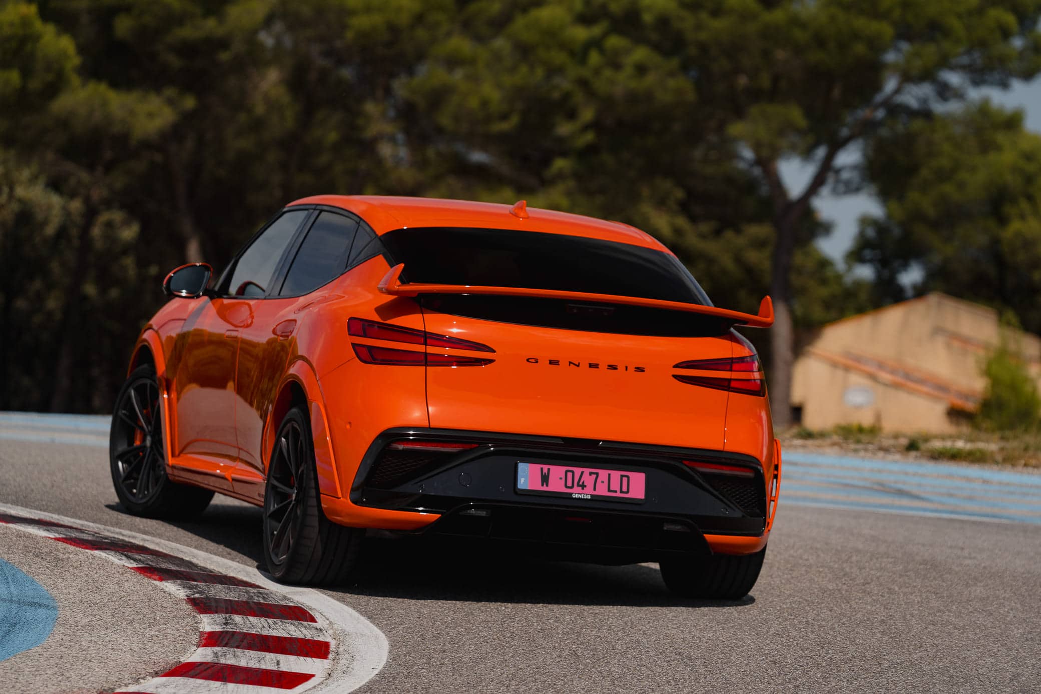 Genesis GV60 Magma