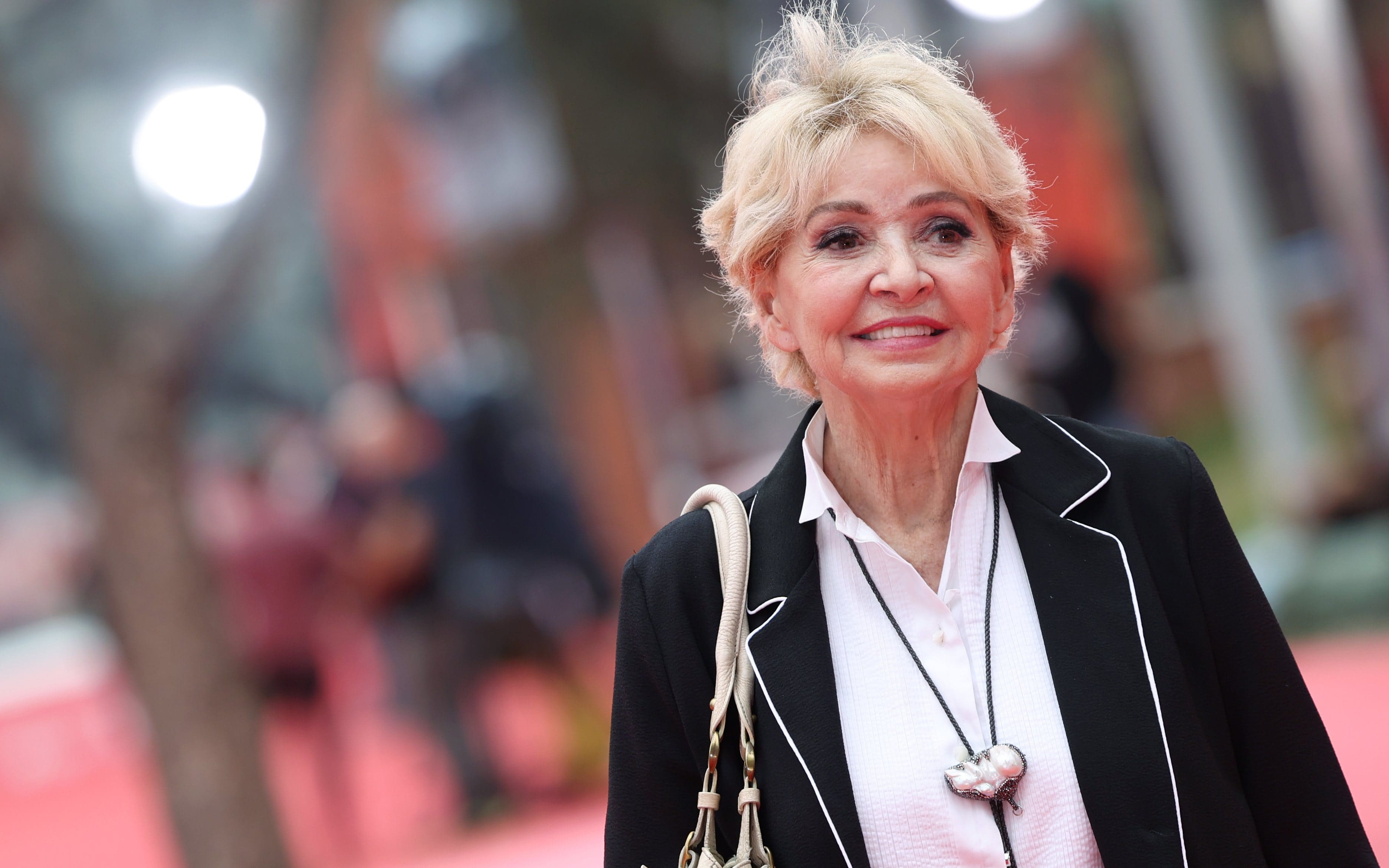 Enrica Bonaccorti Sul Tumore Sono In Un Limbo Aspetto Notizie I Sky 330 Enrica Bonaccorti Getty 