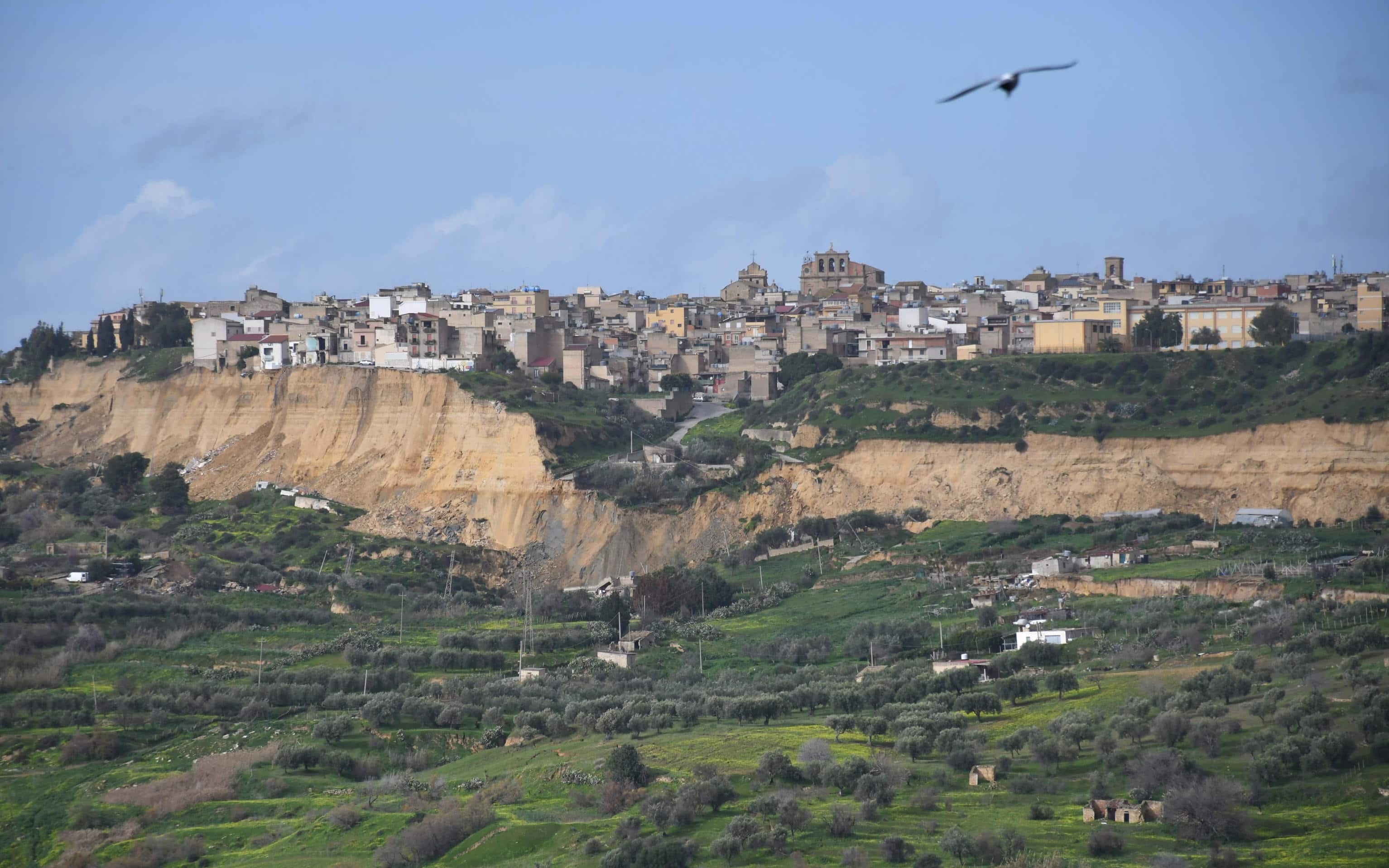 L'area colpita dalla frana a Niscemi, Caltanissetta, che ha causato l'evacuazione di centinaia di famiglie e danni ingenti al patrimonio edilizio, Niscemi, 28 gennaio 2026. ANSA/ORIETTA SCARDINO