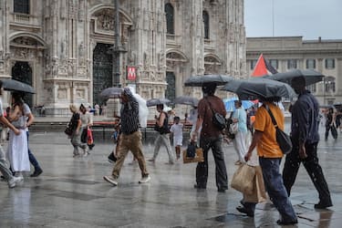 Pioggia in piazza del Duomo
