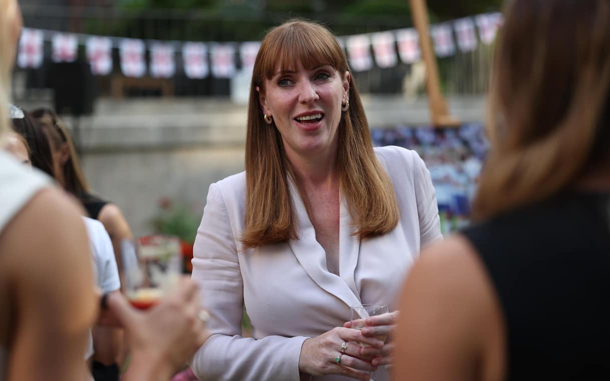 Uk, la vicepremier Rayner si dimette per lo scandalo casa | Sky TG24