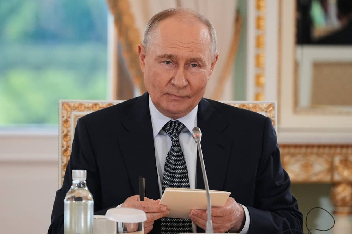 Putin Rejects Zelensky Meeting Proposal Amid Continued Attacks in Ukraine
