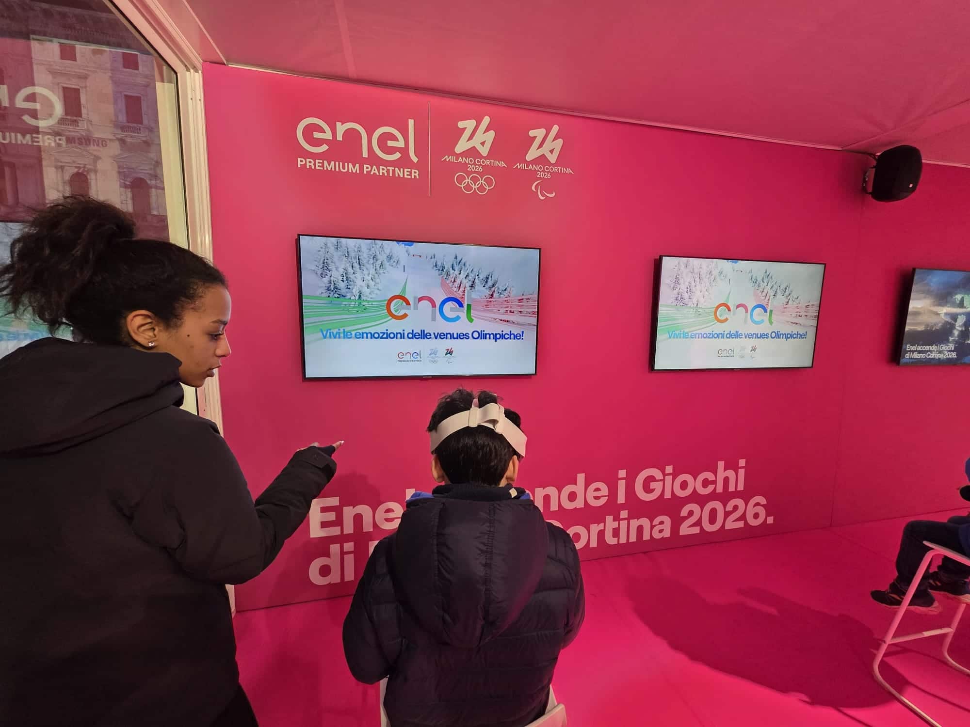 L'esperienza dei visori presso lo stand Enel