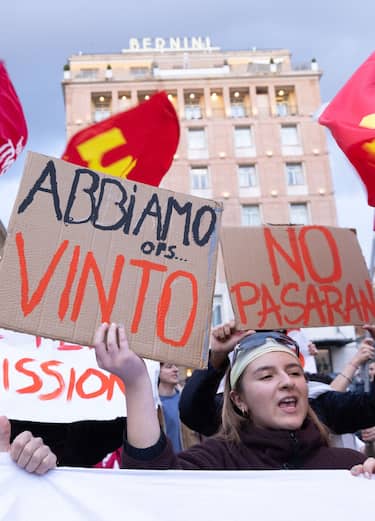 Dalla manifestazione a Roma per festeggiare la vittoria del NO