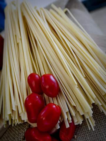 Spaghetti e pomodorini crudi