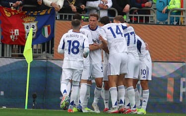 Como s Lucas Da Cunha and teammates jubilate after scoring the goal 1-2 during the Italian Serie A soccer match Cagliari calcio vs Como 1907 at the Unipol Domus in Cagliari, Italy, 7 March 2026
ANSA/FABIO MURRU