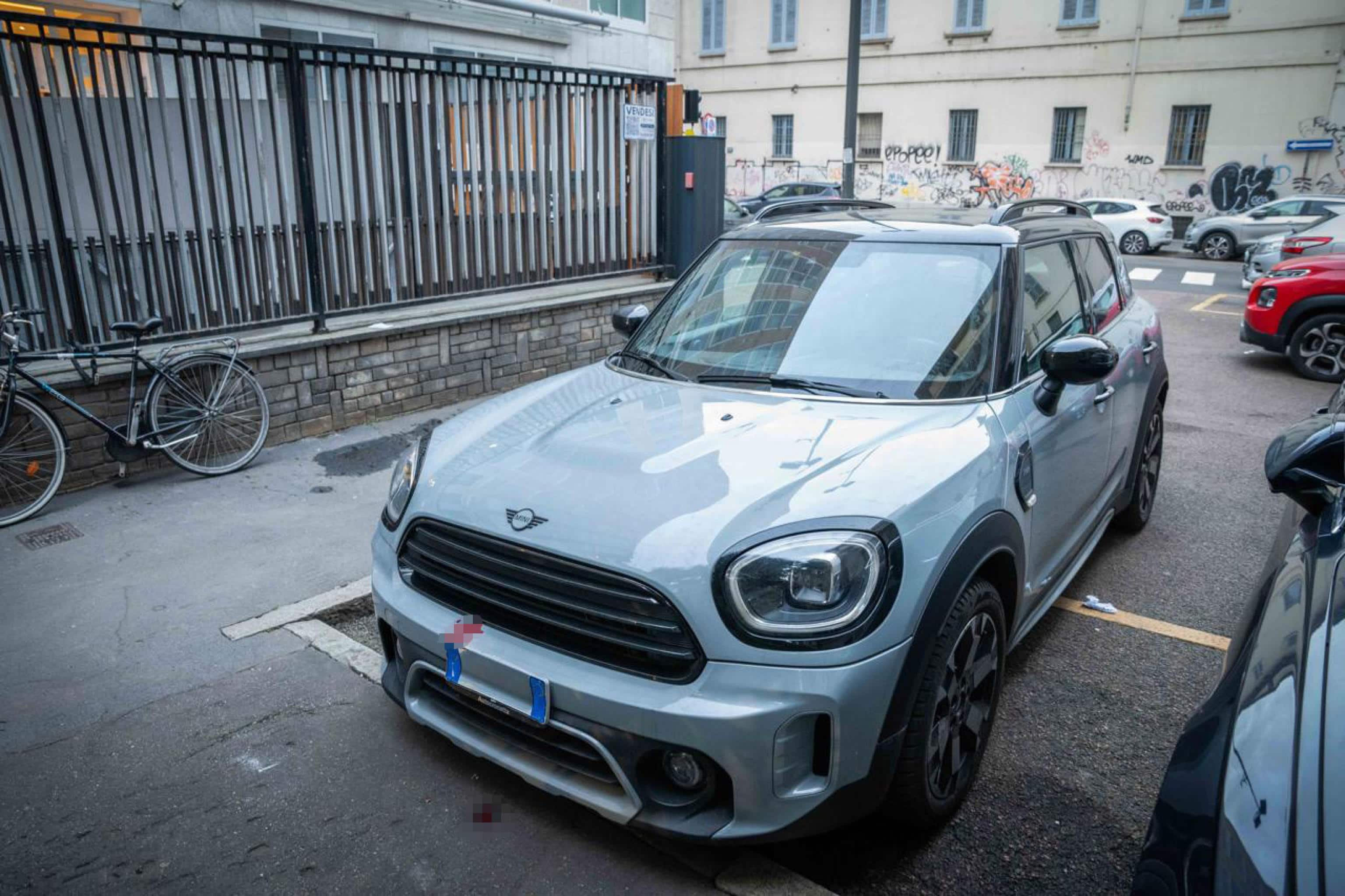 Via Crocefisso dove una ragazza di 24 anni è stata violentata, in pieno centro a Milano, nei pressi di un locale, Milano, 30 novembre 2025. 
ANSA/ ANDREA FASANI