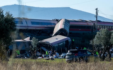 IPA90273453 - October 28, 2026, Urda, Toledo, Castile-La Mancha, Spain: Emergency services personnel are working at the scene of the accident, on 28 October 2026, in Urda, Toledo, Castilla-La Mancha (Spain). Two trains collided on the morning of Wednesday 28 October at the station in the Toledo town of Urda. Firefighters from the AlcÃ¡zar de San Juan and Orgaz stations, Civil Protection teams from several neighbouring villages, three air ambulances and two mobile intensive care units are working at the scene...28 OCTOBER 2026;PIXELATED..Juanma JimÃ©nez / Europa Press..10/28/2026 (Credit Image: © Juanma JimÃ©Nez/Contacto via ZUMA Press)