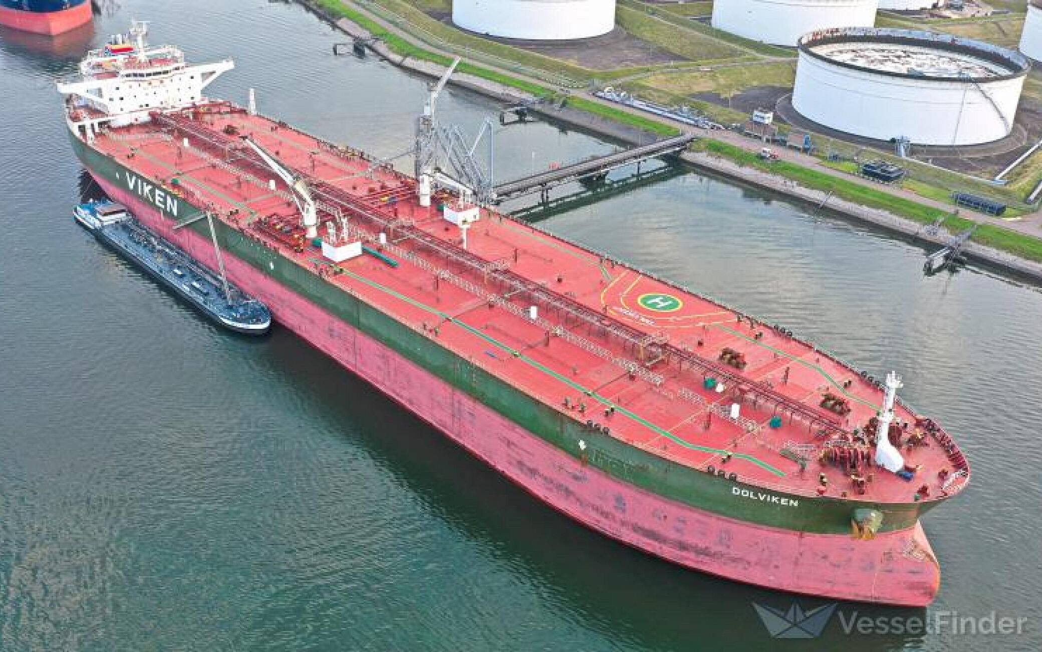 Una foto tratta dal sito Vessel Finder mostra la petroliera Advantage Sweet, battente bandiera delle Isole Marshall, sequestrata dalla Marina del Corpo delle Guardie della rivoluzione islamica iraniana mentre transitava in acque internazionali nel Golfo di Oman secondo fonti statunitensi.ANSA/Vessel Finder +++ ANSA PROVIDES ACCESS TO THIS HANDOUT PHOTO TO BE USED SOLELY TO ILLUSTRATE NEWS REPORTING OR COMMENTARY ON THE FACTS OR EVENTS DEPICTED IN THIS IMAGE; NO ARCHIVING; NO LICENSING +++ NPK +++