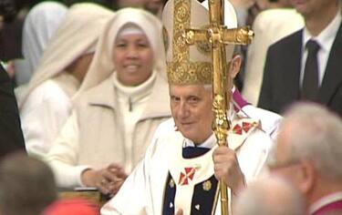 img_angelus_papa12_548x345